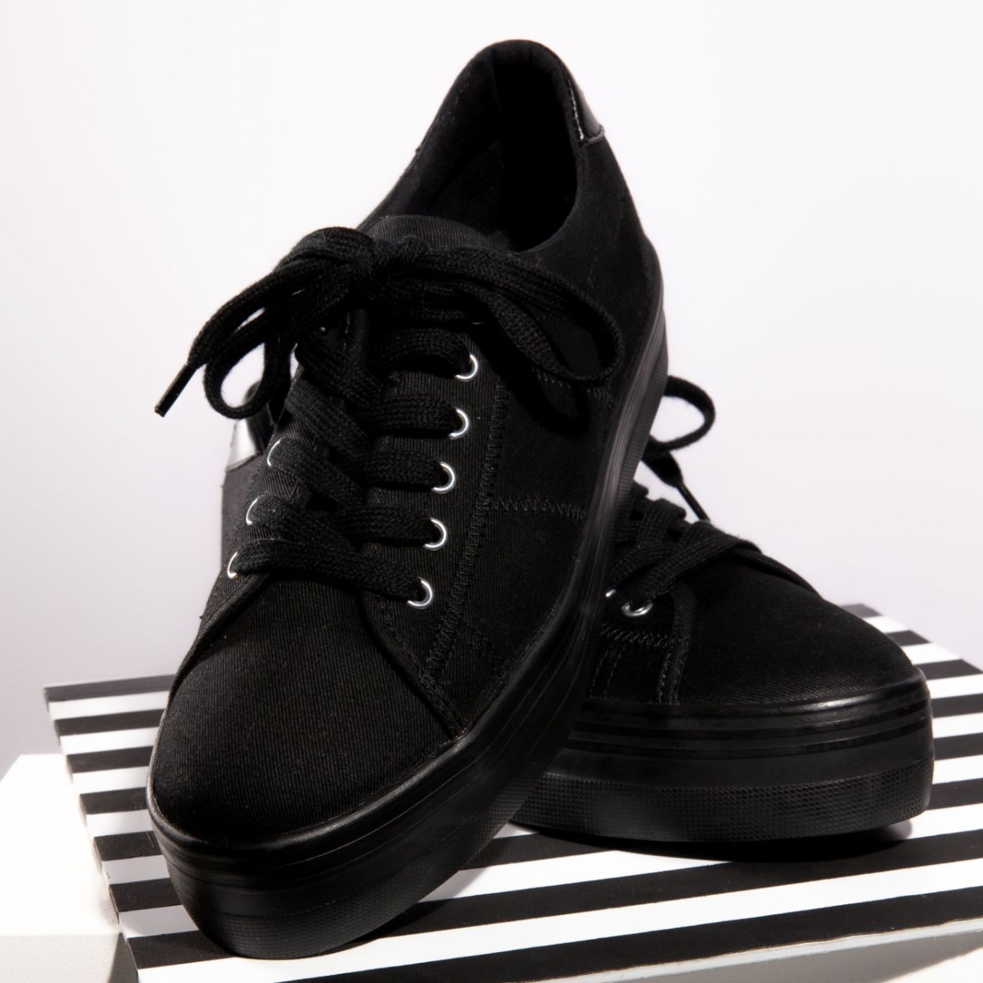 PLATO M SNEAKER  -  CANVAS  - NERO